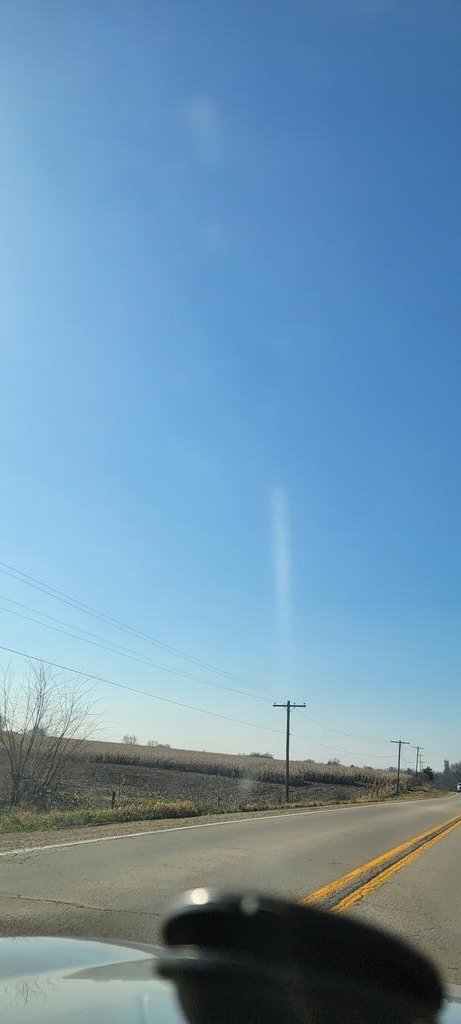 TwistedVortices's tweet image. Gonna try and find some clouds to chase today in IA :) #needluck #stormchase @Lincoln22WX