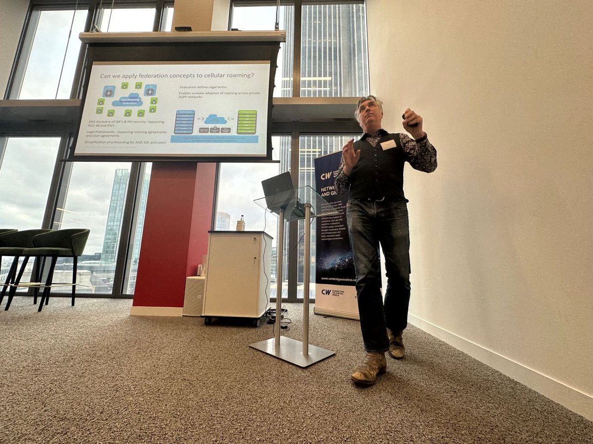 Today Dez O'Connor &amp; David Owens have been talking about our 5G DRIVE project, at the CW (Cambridge Wireless Ltd) event on ‘Network slicing or reality?’ at the XCHG Spaces today
#5GDRIVE #CWVN #5GNR #5GSA #privatenetworks #networkslicing #Cisco #ORI #wavemobile #WMG #VMO2 #DCMS