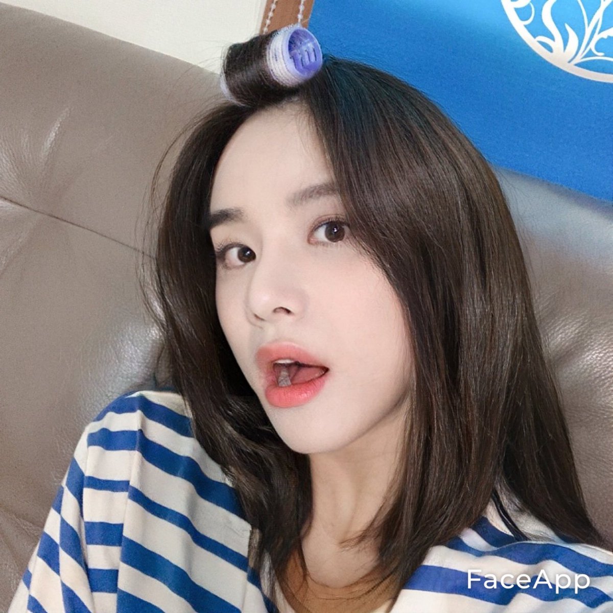 나의른밀한취미
젱녀생성기 
제가 고른 베스트 젱녀들만 몰래놔둬볼게요 
(선정기준:빼빼로주고싶은순위