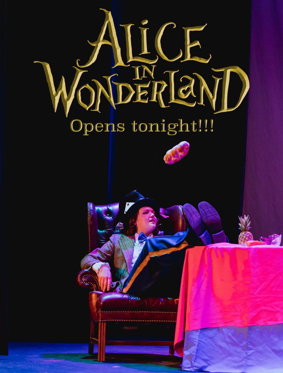 Tonight’s the night!!! It’s opening night!!! #aliceinwonderland #fallplay #highschooltheatre #salemwildcatpride