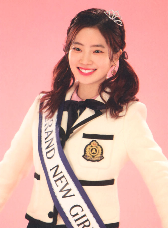 TWICE 写真集　TWICE ONCE upon a time 5周年記念 商品詳細ページ | ONCE JAPAN OFFICIAL SHOP | 【ONCE JAPAN会員