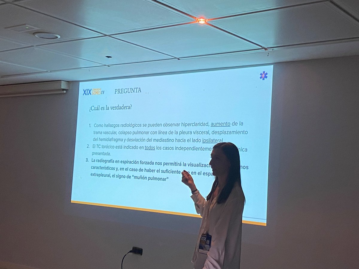 María Jesús nos pone a prueba con casos clínicos generales con interés en pruebas radiológicas. 

Neumotorax, derrames torácicos…¡Neumotorax espontáneo en persona joven!

¡POCUS importante para patología pulmonar! Hagamos uso de lo que ya tenemos en servicios 💪🏻

<a href="/SEMES_CV/">SEMES_CV</a>