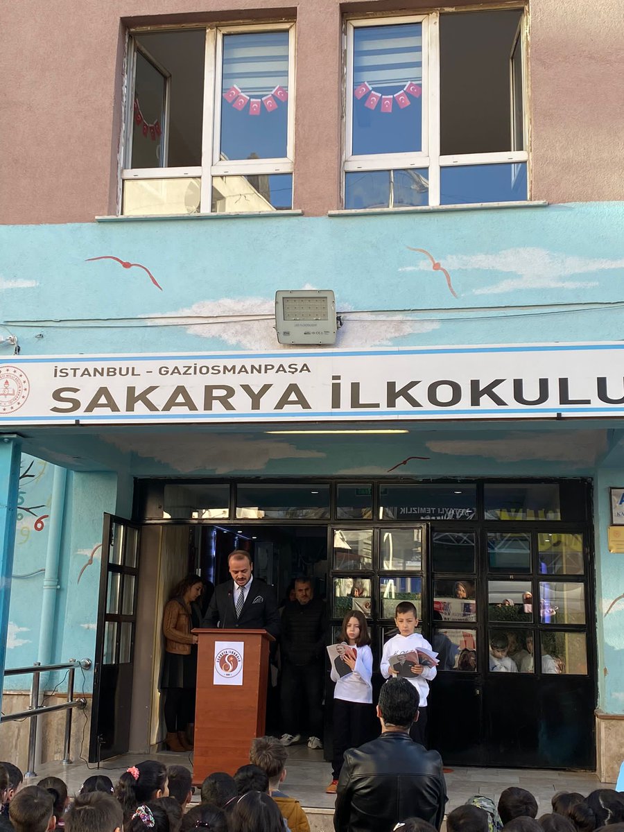 Yine bir 10 Kasım ve bizler seni yine özlemle yad ettik. Eserlerin başta büyük cumhuriyet bizlere emanet... #10Kasim193oo #Ataturk