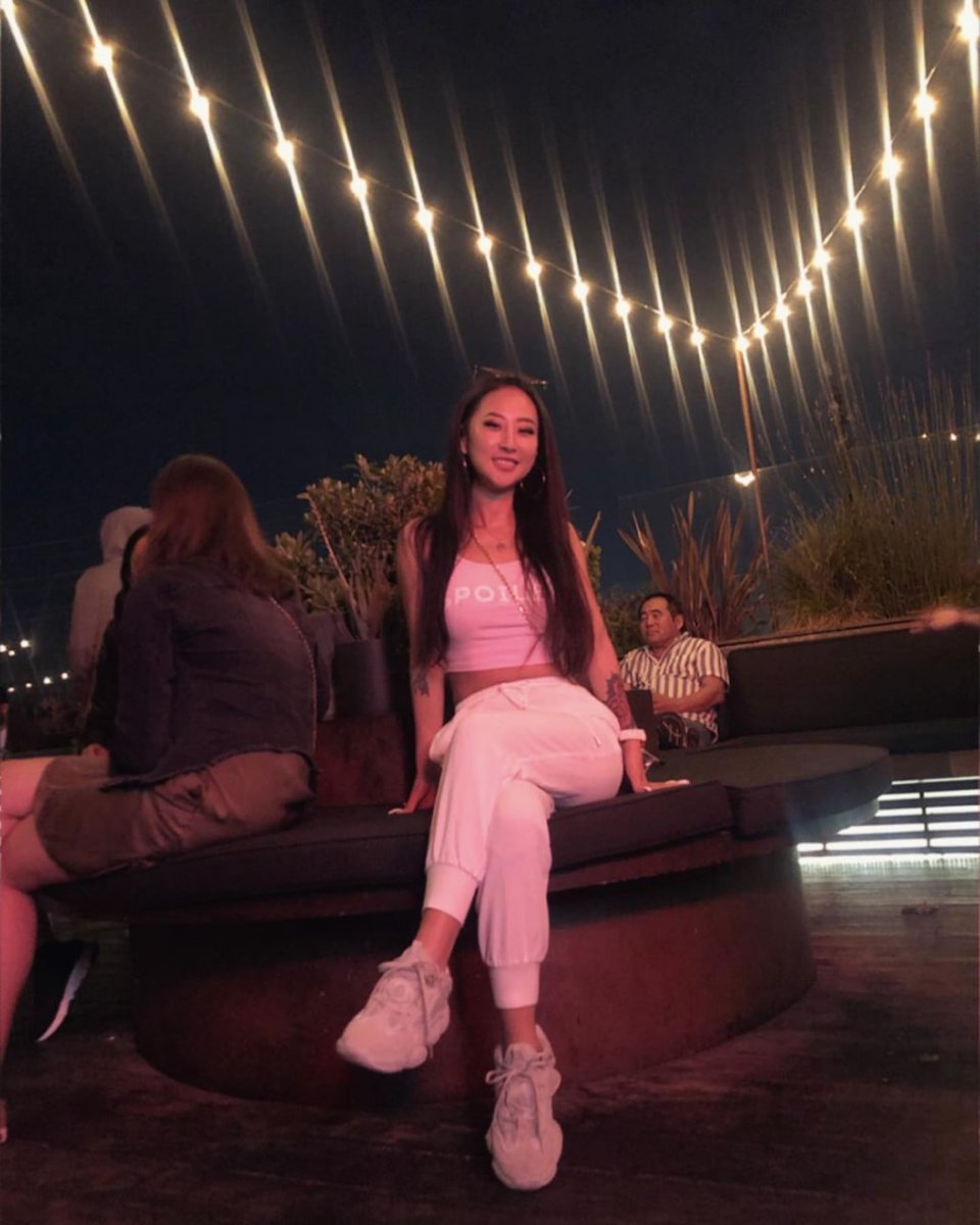 easytopplayer's tweet image. Don't give up trying to do what you really want to do. Go where you feel love and inspiration, I don't think you can go wrong