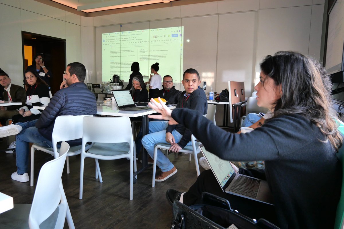 TLTLab (@tltlab) on Twitter photo On the final day of the workshop, the educators presented their classroom projects that they had developed with mentorship from the TLTL team.
#STEMed <a href="/CGCRioCenter/">Columbia Global Centers | Rio de Janeiro</a> <a href="/sme_carioca/">sme_carioca</a> <a href="/TeachersCollege/">Teachers College, Columbia University</a> On the final day of the workshop, the educators presented their classroom projects that they had developed with mentorship from the TLTL team.
#STEMed <a href="/CGCRioCenter/">Columbia Global Centers | Rio de Janeiro</a> <a href="/sme_carioca/">sme_carioca</a> <a href="/TeachersCollege/">Teachers College, Columbia University</a>