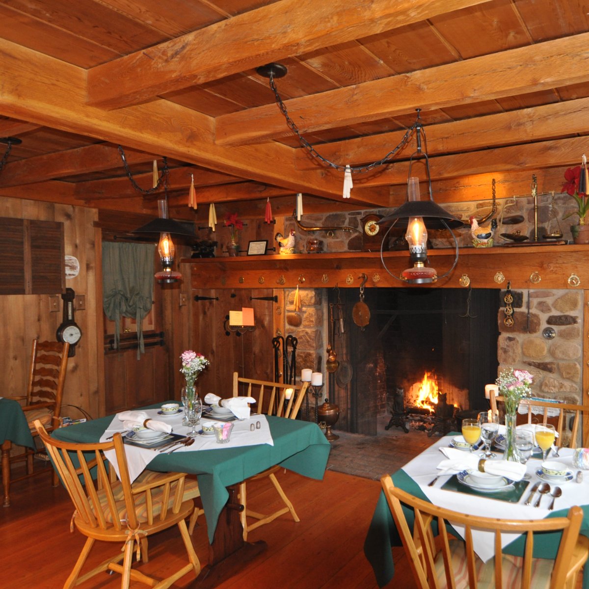 You'll find that the best breakfasts are here with us.