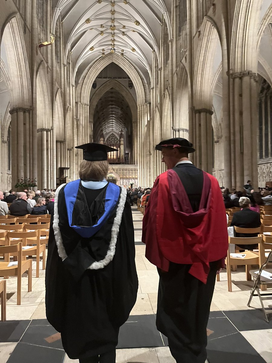 adambedders's tweet photo. Wonderful to be asked to speak at the @AskhamBryan graduation in York Minster. Thanks to farmers and others on Twitter who helped with my 10 tips for life! https://t.co/QbIoLS6d04