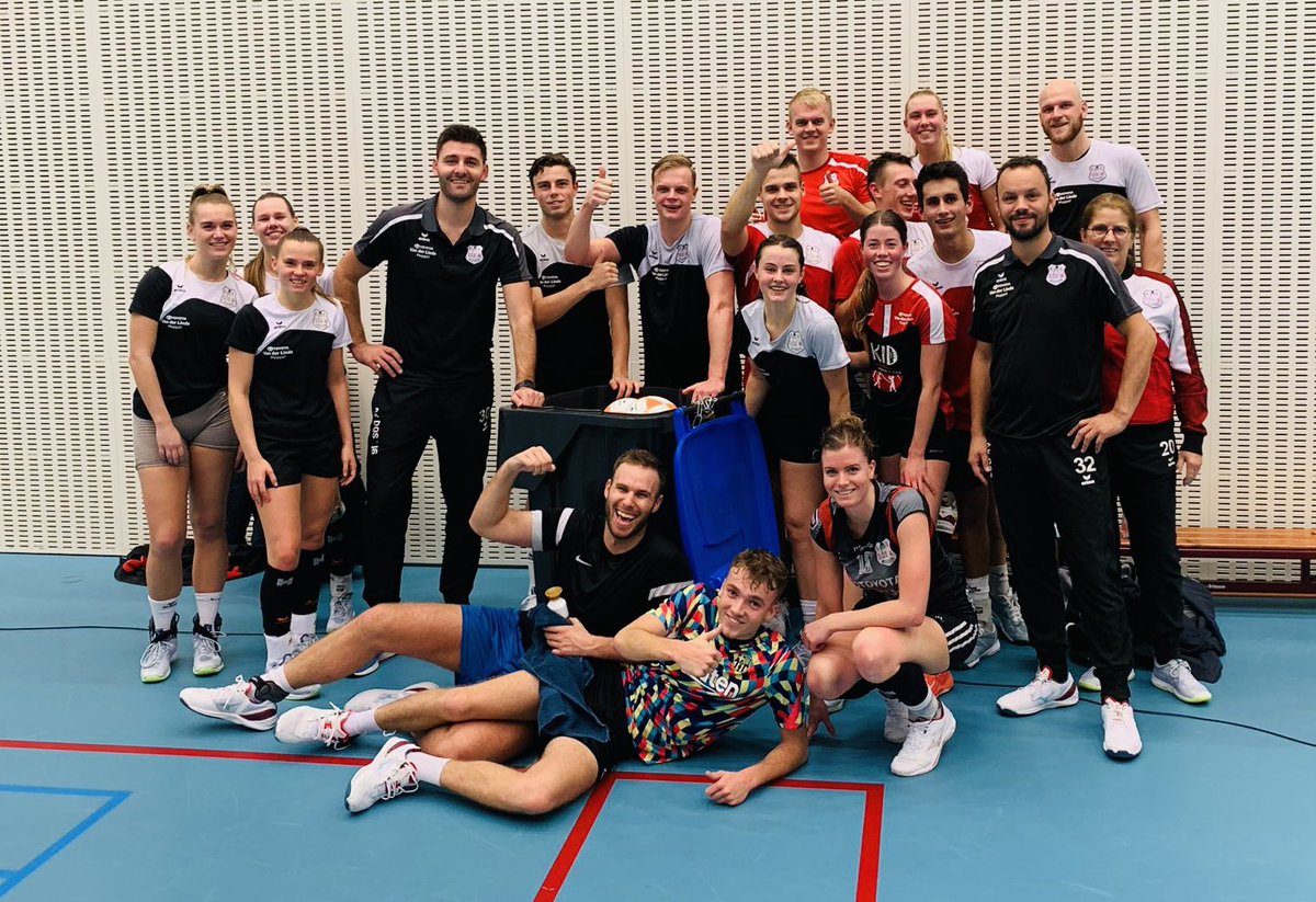 DOS46's tweet photo. Selectie DOS’46 bedankt Red Giants voor de mogelijkheid te trainen in de Topsporthal Ezinge van gemeente Meppel. https://t.co/FtRNwOQQxB