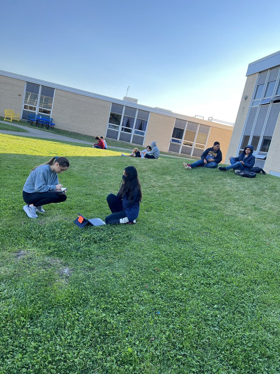 Elyse Hoffman tweet media