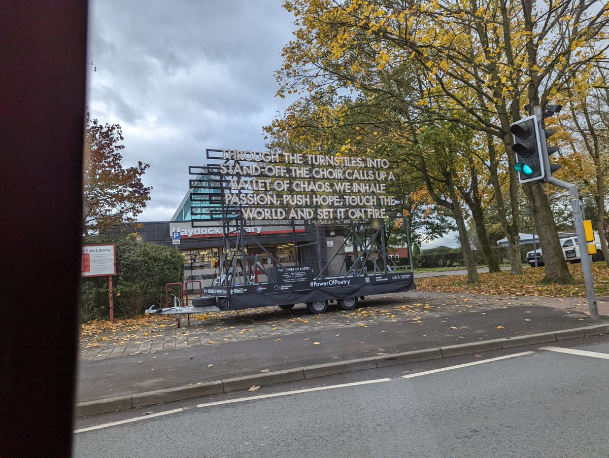Was a pure delight to see this today outside Haydock Library! Sad that it was gone when I went back at 5:30 though, would have been lovely to see in the dark 💡💡💡