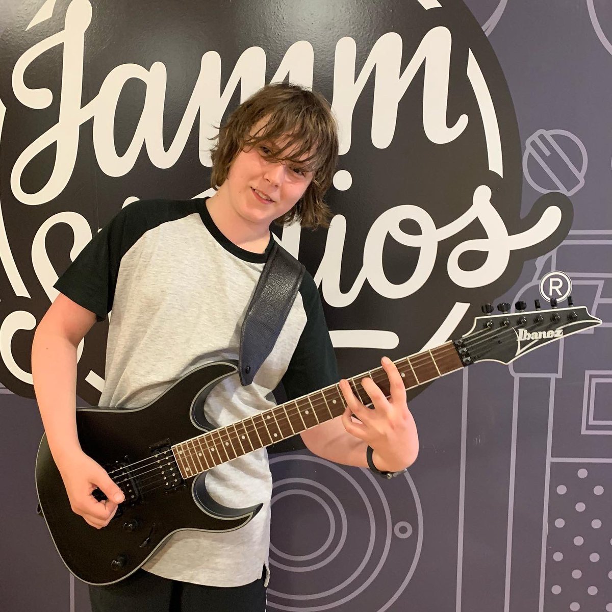 DominicRandolfi's tweet photo. Some awesome new axe’s our students have brought to the studio in the last few months!

Gotta love new guitar day!

#jammstudios #guitar #newguitar #newguitarday #sthelens #guitarlessonssthelens https://t.co/O4r1qE7YKU