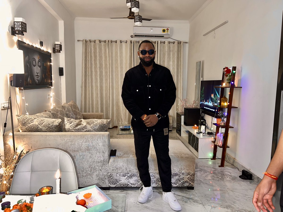 Ludaeche's tweet photo. I feel like dropping this here 🦅♥️ #WizKid𓃵 #wizkidFC #Phyna𓃰 #Phynation https://t.co/DHj0vHfF3U