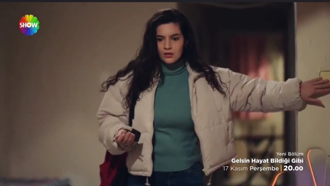 Gizembutbored's tweet photo. Arazcım Aylin bu sefer seni gerçekten ezecek..  #ArLin 
 #GelsinHayatBildiğiGibi https://t.co/dVDoyszDdw