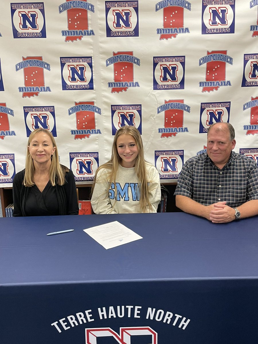 Congratulations to Sarah Downing on signing her NLI to continue her soccer career at St Mary’s of the Woods College! ⚽️ 

Good luck Sarah!