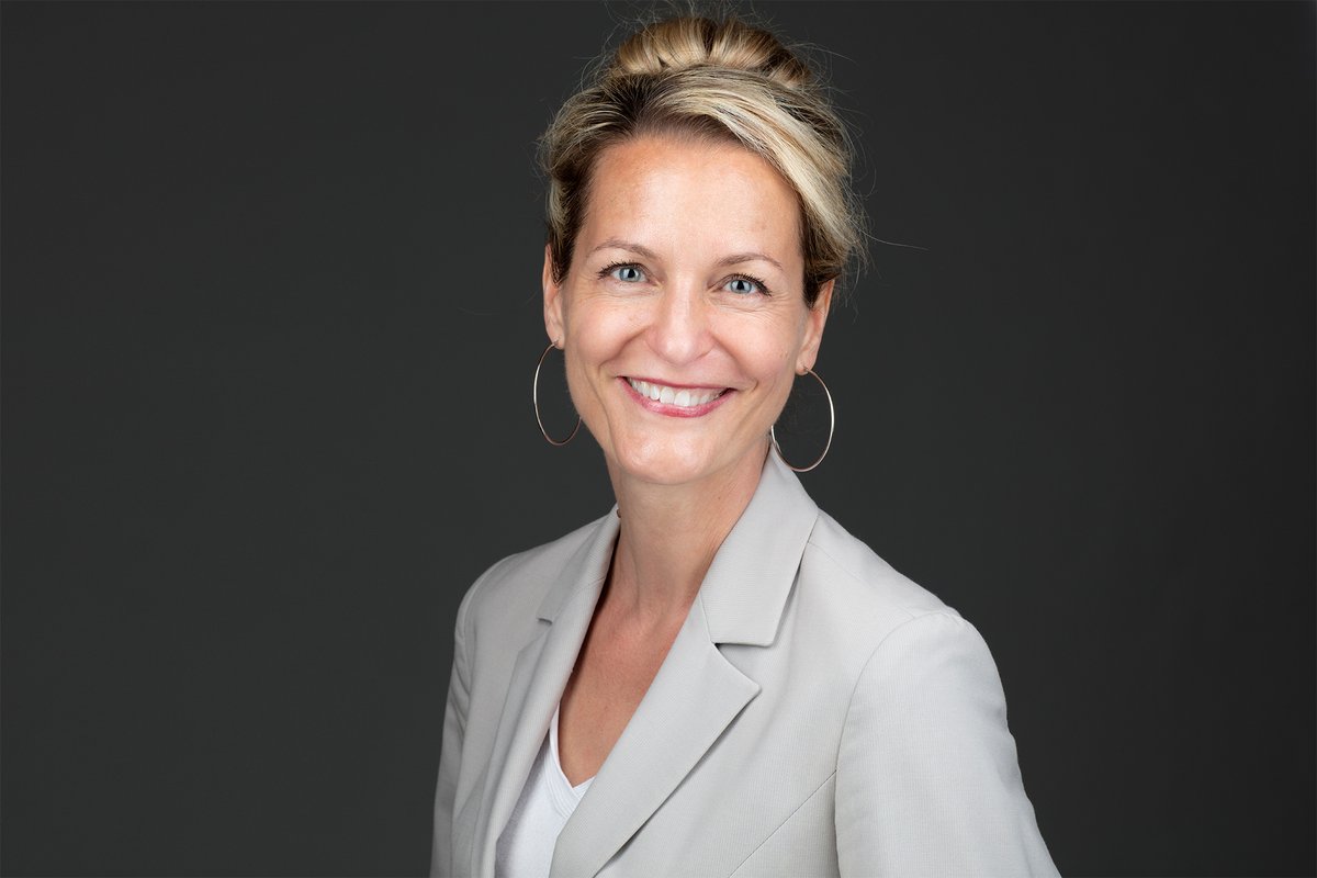 ActualitesUQAM's tweet photo. Pascale Brillon honorée par l’Ordre des psychologues https://t.co/eqwcZDDDYZ #UQAM https://t.co/kpEZg3Vd84