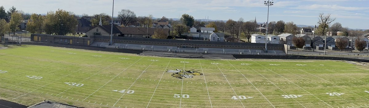 loucentralsport's tweet photo. Field is ready for tomorrow night v. North Oldham

7:00 Kickoff

https://t.co/M70zKmYU6Q https://t.co/J7KNUOhPbV
