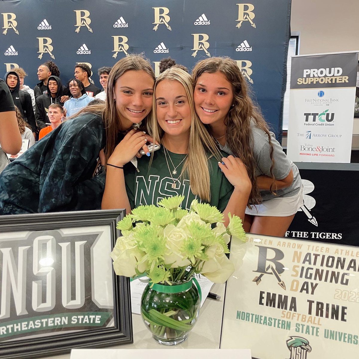 emma_trine's tweet photo. signed my nli yesterday!! go riverhawks https://t.co/311tC2EY9t