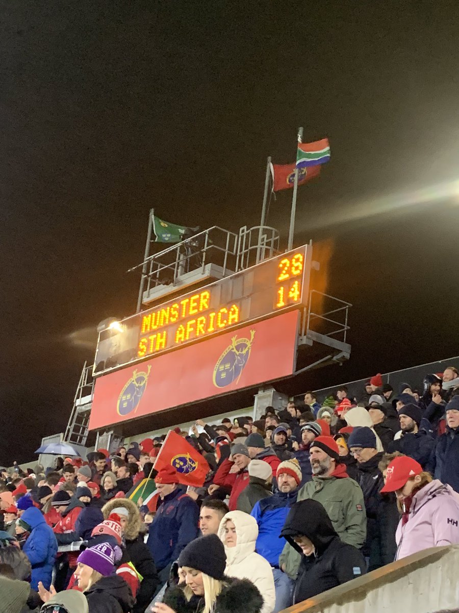 History made! Great day for the parish of Munster 😂👊🏻 #MUNvRSA #SUAF 🔴 @MRSC16