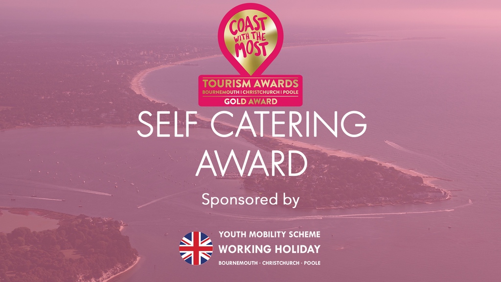 Congratulations to both our Gold Award winners, The Houseboat Poole &amp; The Seaside Annexe (<a href="/Bournecoast/">Bournecoast</a>) in the 'Self Catering' category of the 2022 #DMBTourismAwards 🏅🙌🏼🏅🙌🏼  #DMBTA  

Category Sponsored by UK Working Holiday in Bournemouth, Christchurch &amp; Poole.