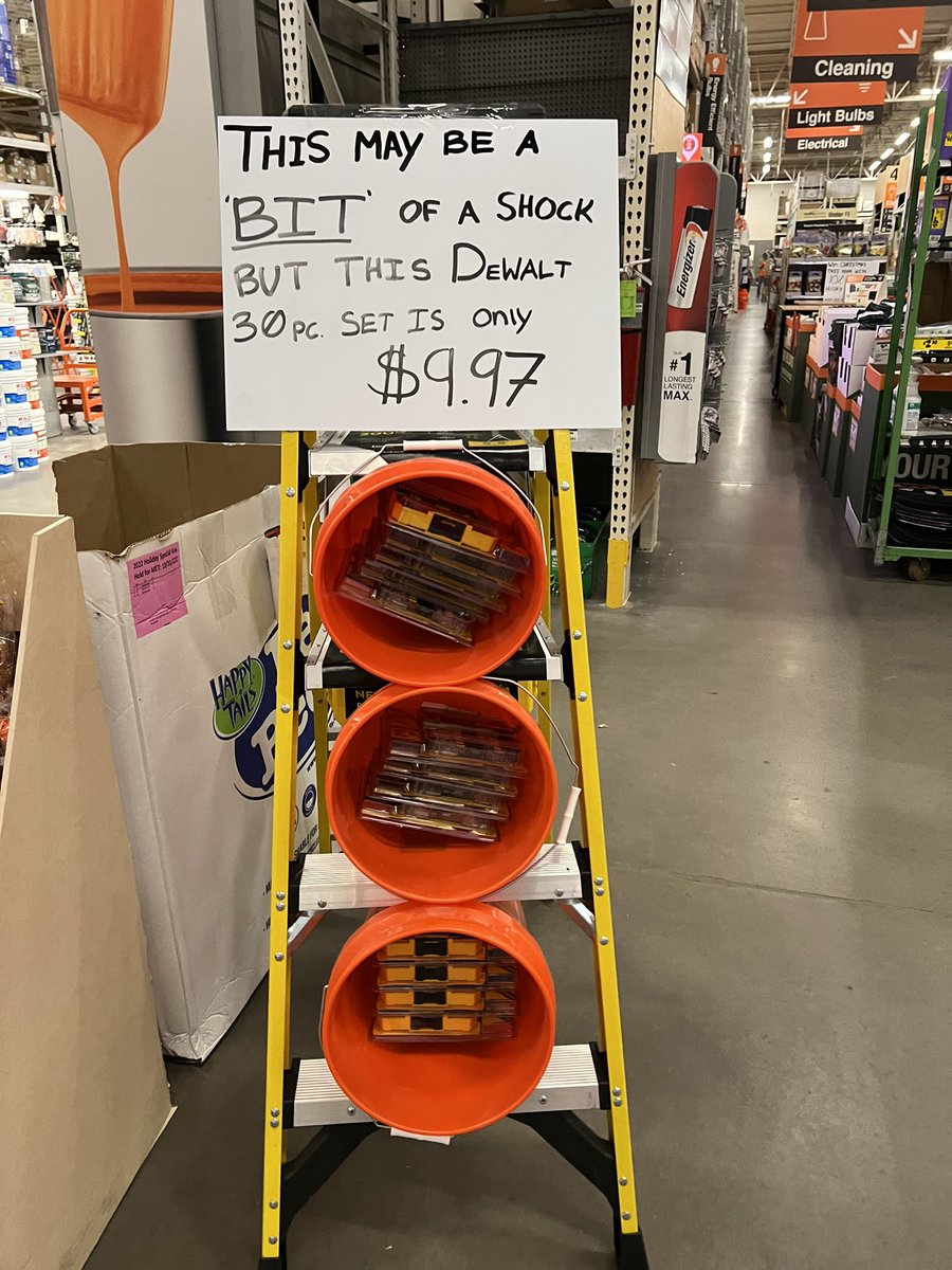 Amber Webb tweet media