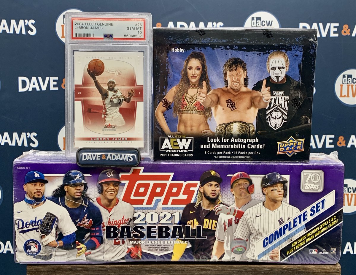 dacardworld's tweet photo. 🚨 GIVEAWAY 🚨

To celebrate everyone's favorite holiday - National Area Code Day - we're picking THREE winners to each win one of the prizes pictured below!

To Enter:
• RT &amp; Like this tweet
• Follow us
• Reply with your Area Code

Winners will be announced tomorrow (11/11)! https://t.co/9LBEAbpEEy