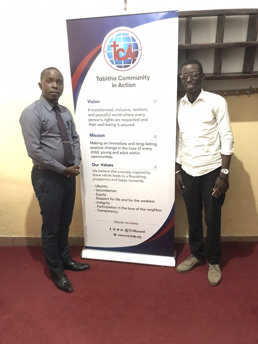 CRBurundi's tweet photo. This Thursday, 10/11/2022, at the office of @TCABurundi, @NdihoJim1 received in audience NKENGURUTSE Alexandre, President of @ACADECBurundi. Their discussions focused on th collaboration between the 2 organizations &amp; the participation of young people in achieving the #SDGs in 🇧🇮 https://t.co/0PVrYn8WlF