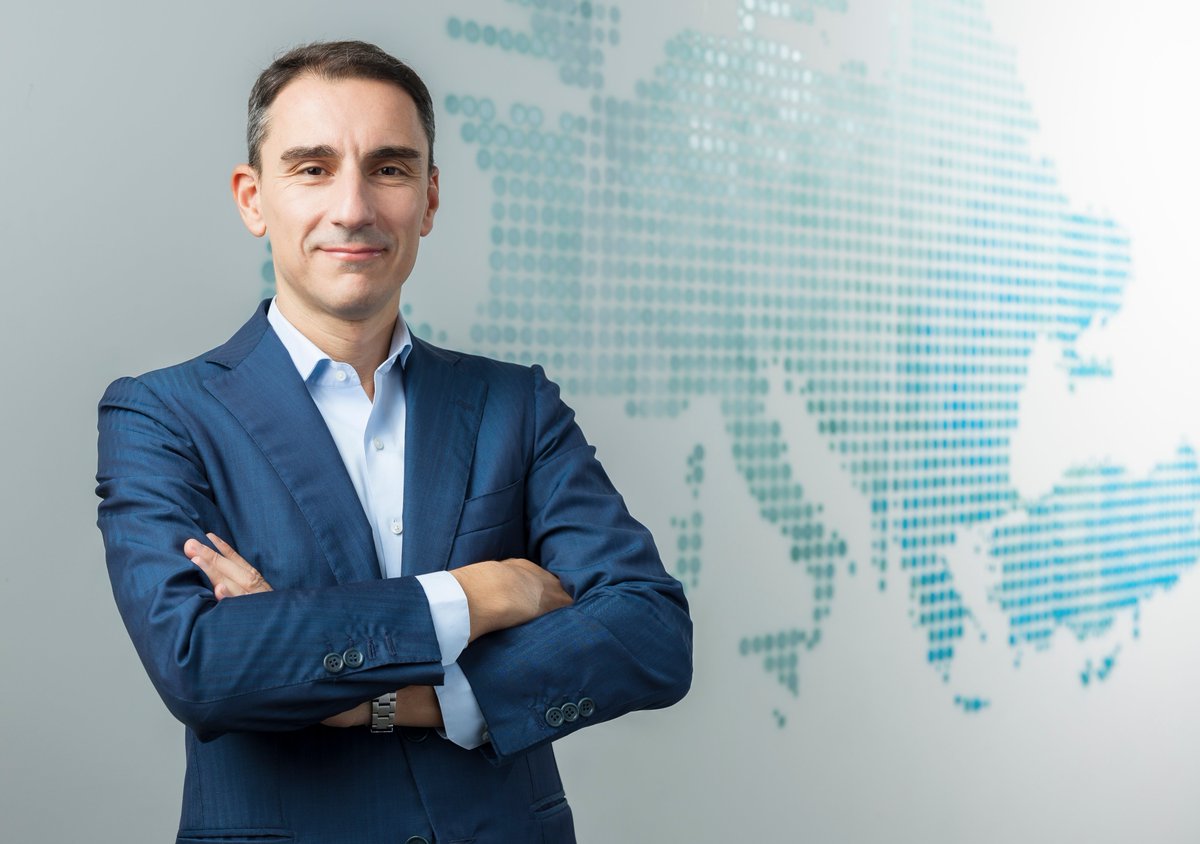 Ng_Eng_Hen's tweet image. Singapore is fortunate that we have strong support for Total Defence from individuals and corporations. I congratulated 170 recipients on their Total Defence Awards. Their commitment and life examples ensure Singapore’s continued stability and progress.

#WeAreTotalDefence