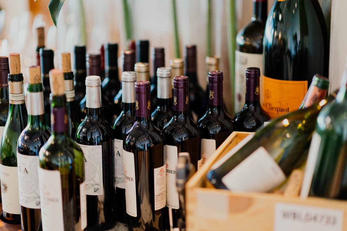 guidevinch's tweet photo. Salon du Vin Arvinis, Genève, 11-14 novembre 2022 https://t.co/G9y08Qz82k #vin #geneve #geneva #vaud #lausanne #lavaux #valais #neuchatel #wine #swisswine #winetasting #suisse #switzerland #wein #schweiz #sion #sierre #vully #fribourg #bienne #nyon #morges #vevey #gastronomie https://t.co/jAn4c7yW1Q