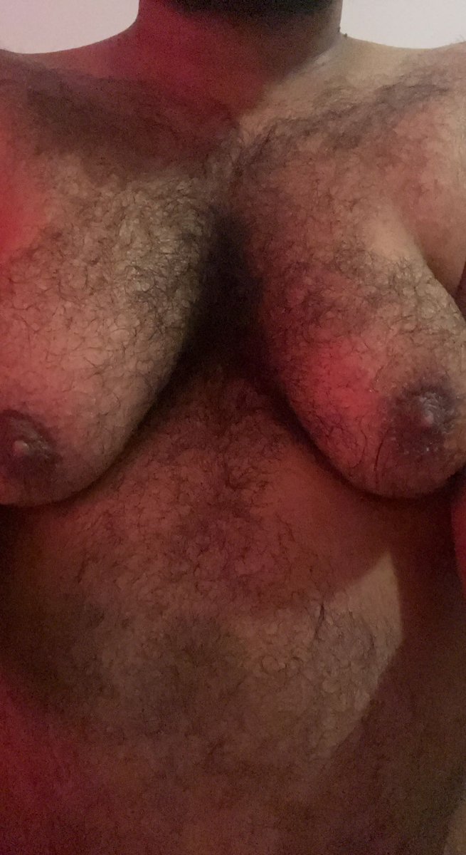 Hairychestbttm's tweet photo. Thirsty Thursday 💦💦 who wants to nut on them titties? #bigboobs #bears #belly #chub4chaser #superchub #tits #gaybear #hairy #hornybear #nippples #malenipples https://t.co/JvX1GFk1Go