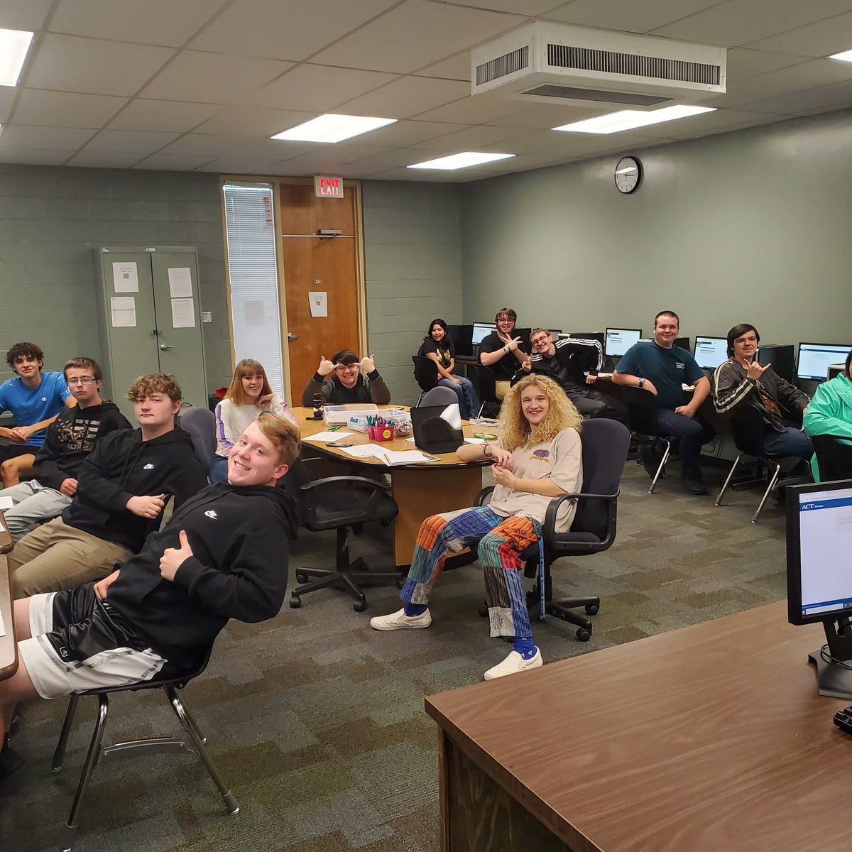 kimbgass's tweet image. IYKYK #ACTWORKKEYS #NCRC #NationalCredentials #BIGDoinsGTC #Packthetoolbox
I ❤️ these kiddos!!! @GreenevilleCity @GreeneCoSch @GreeneIndustry 🏅🥉🥈🥇