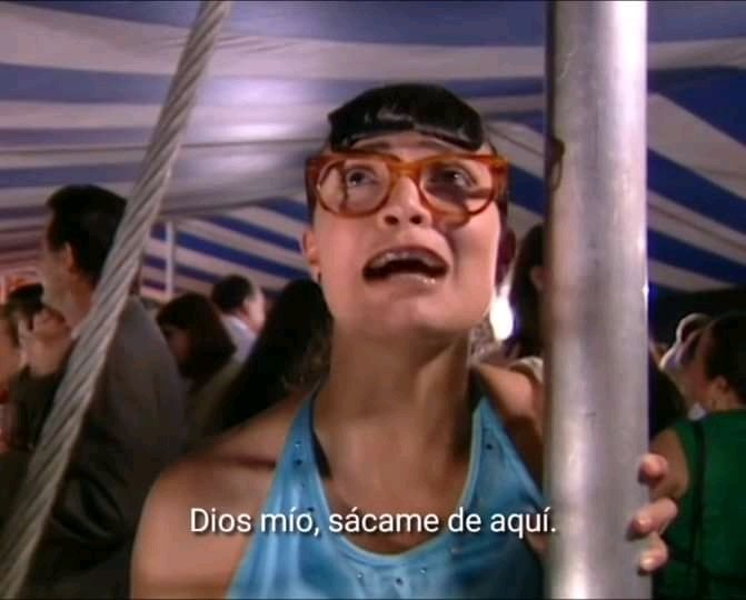 allixreader's tweet image. Otro día donde un alien azul de dos metros con cuernos y cola no viene a reclamarme como su resonancia para quererme siempre