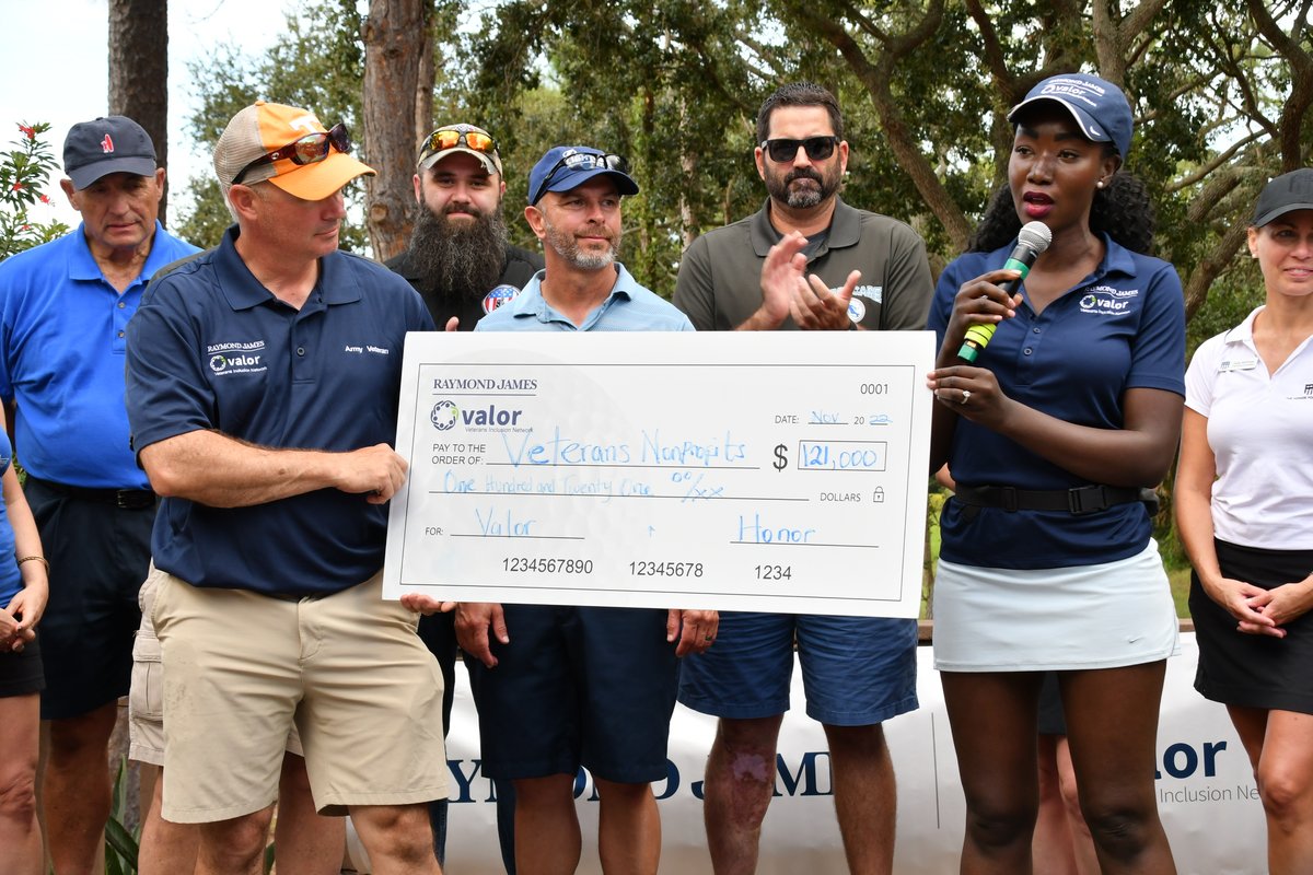 RaymondJames's tweet photo. Our Valor Inclusion Network gives back to veterans by bringing associates, advisors and community partners together for its annual golf outing. Thanks to all who participated, raising over $125,000 in support of the veteran community. Learn more: https://t.co/EIEBfbQ09w #RJValor https://t.co/WGvZ7gkuHi