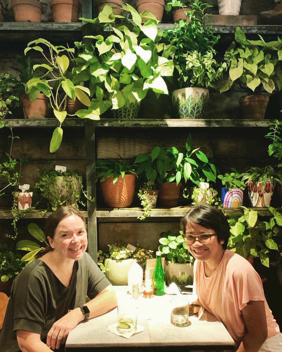 Continuing on the theme of spending quality time in deep conversation with incredible, inspirational women <a href="/shnysss/">shaniya</a> <a href="/kaniathea/">Pradipta</a> - my last day in Jakarta did not disappoint! The future is looking bright 🌈
#FulbrightIndonesia