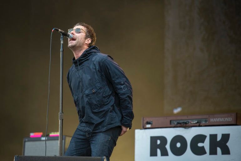 valevezzaro's tweet photo. @liamgallagher Hi! My nephew is your youngest fan (proof are attached) and he is going to see you tonight in Argentina. Is there any way you could meet him? 
Gente Twitter necesitó su ayuda etiquetando a Liam y compartiendo por favor, sería el sueño de mi sobrino 🙏 https://t.co/ZkayYwr1He