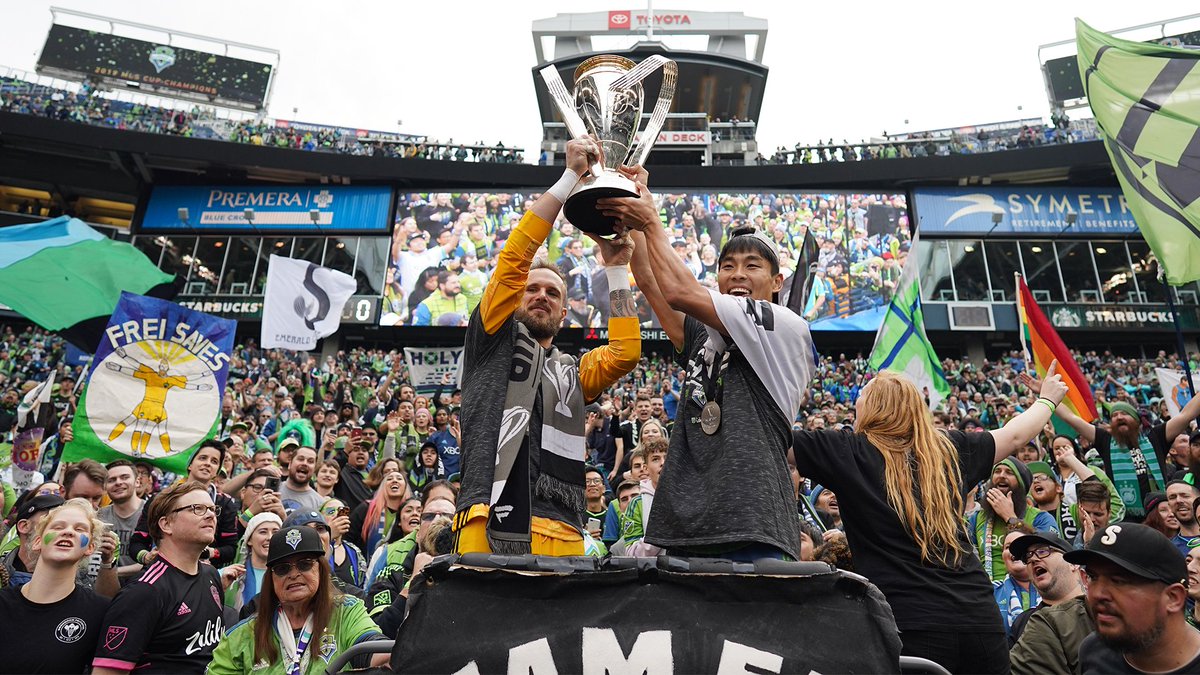 LumenField's tweet photo. A historic day. 🏆

On this date in 2019, the @SoundersFC won the MLS Cup and set the franchise record for attendance! #20YearsUnderTheseArches https://t.co/ickfQJOOxA