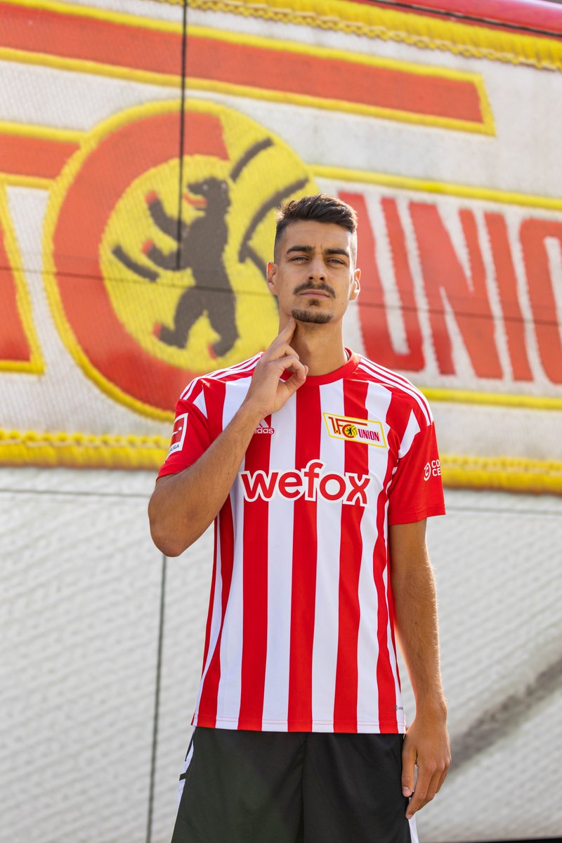 DragaoNews1893's tweet photo. Perdoa-lhes, @Diogoleite53. Eles não sabem o que fazem! 😪

Quem diz que ele não merece ir ao Mundial é porque não tem a mínima noção do que ele anda a fazer na Bundesliga! https://t.co/Ifj6pQl5lF