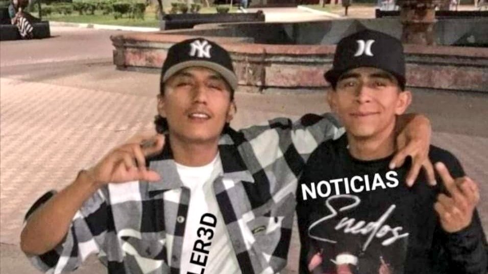 AlertaGDL's tweet image. ⚠️Estos son los ratas que asaltaron al jóven, despojándolo de manera brutal de sus pertenencias, dejándolo inconsciente el pasado 2 de noviembre en Av. Revolución en el barrio de #Analco @Guadalajara.
Ayúdanos a difundir para que las autoridades dén con este par de escorias.