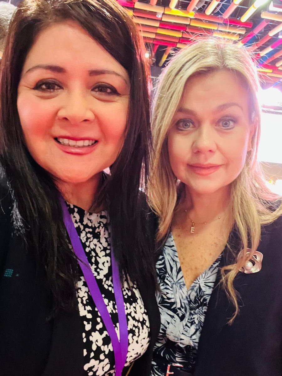 elaforde's tweet photo. Mujeres en tecnología 💪🏻 ahí estamos en Cumbre Ministerial de #TransformacionDigital en las  #Américas con @Maritzayesenia7 https://t.co/M6U09IiFo4