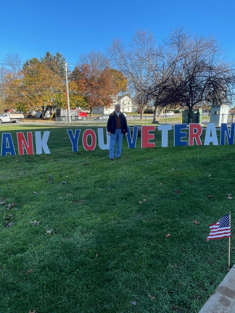 Karen Barry, Ed.D (@mtsd_barryk) on Twitter photo A little friend invited my dad to be a part of her school’s Veteran Day celebration. As the oldest veteran, he assisted the youngest veteran cut the cake❤️ 🇺🇸 A little friend invited my dad to be a part of her school’s Veteran Day celebration. As the oldest veteran, he assisted the youngest veteran cut the cake❤️ 🇺🇸
