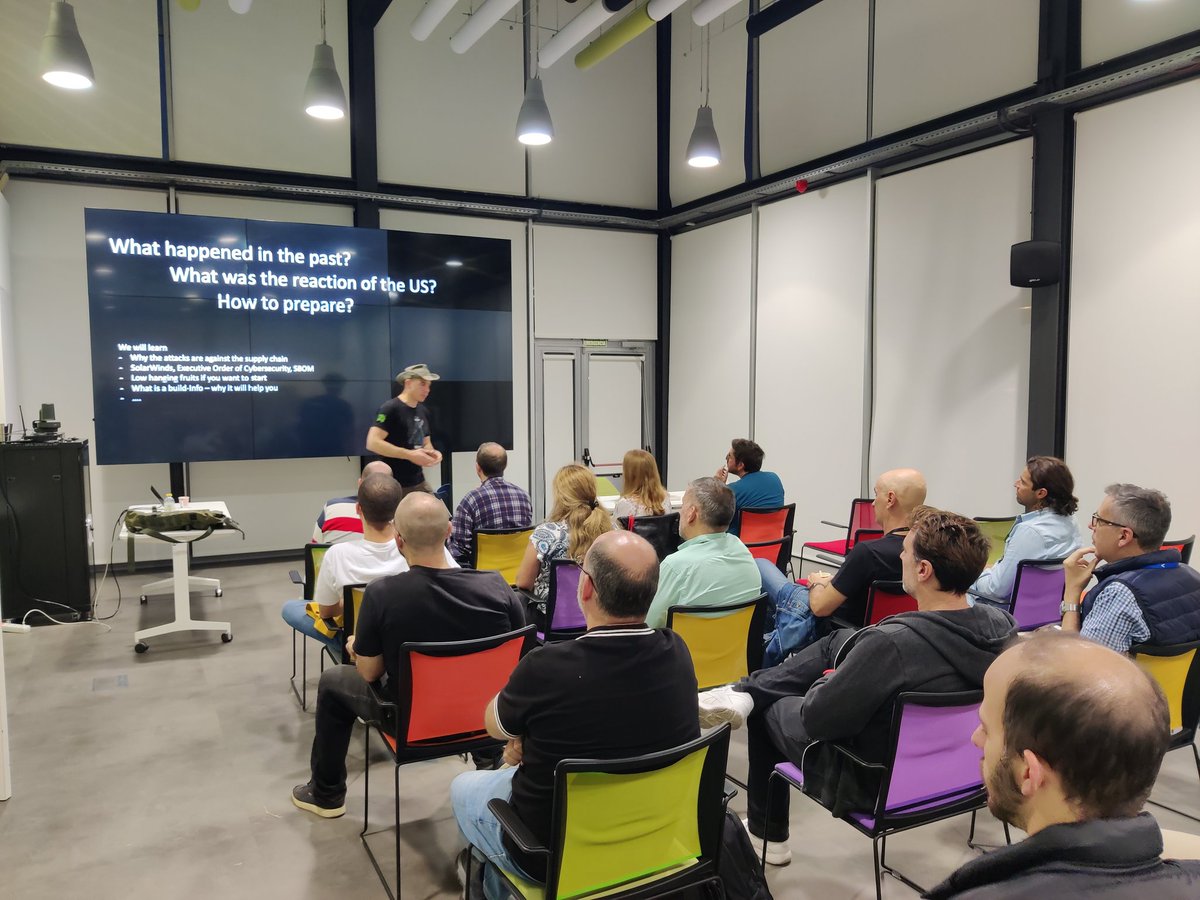 Málaga JUG tweet media