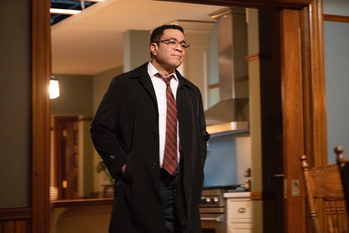 HarryJLennix's tweet photo. Did you hear? #TheBlacklist will be returning to your screen on 2/26 for Season 10. We’ll see you in the new year! https://t.co/8DrF5plsry