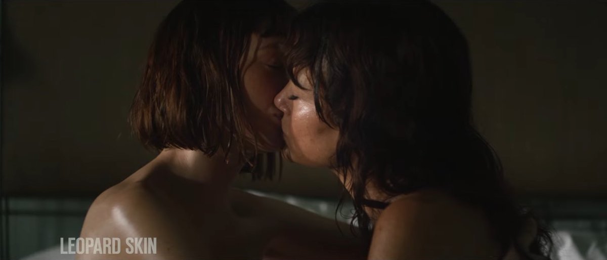 RT @leopvrdskin: everyone stream leopard skin on november 17th on peacock for gay milf carla gugino https://t.co/oVnMJceo1p