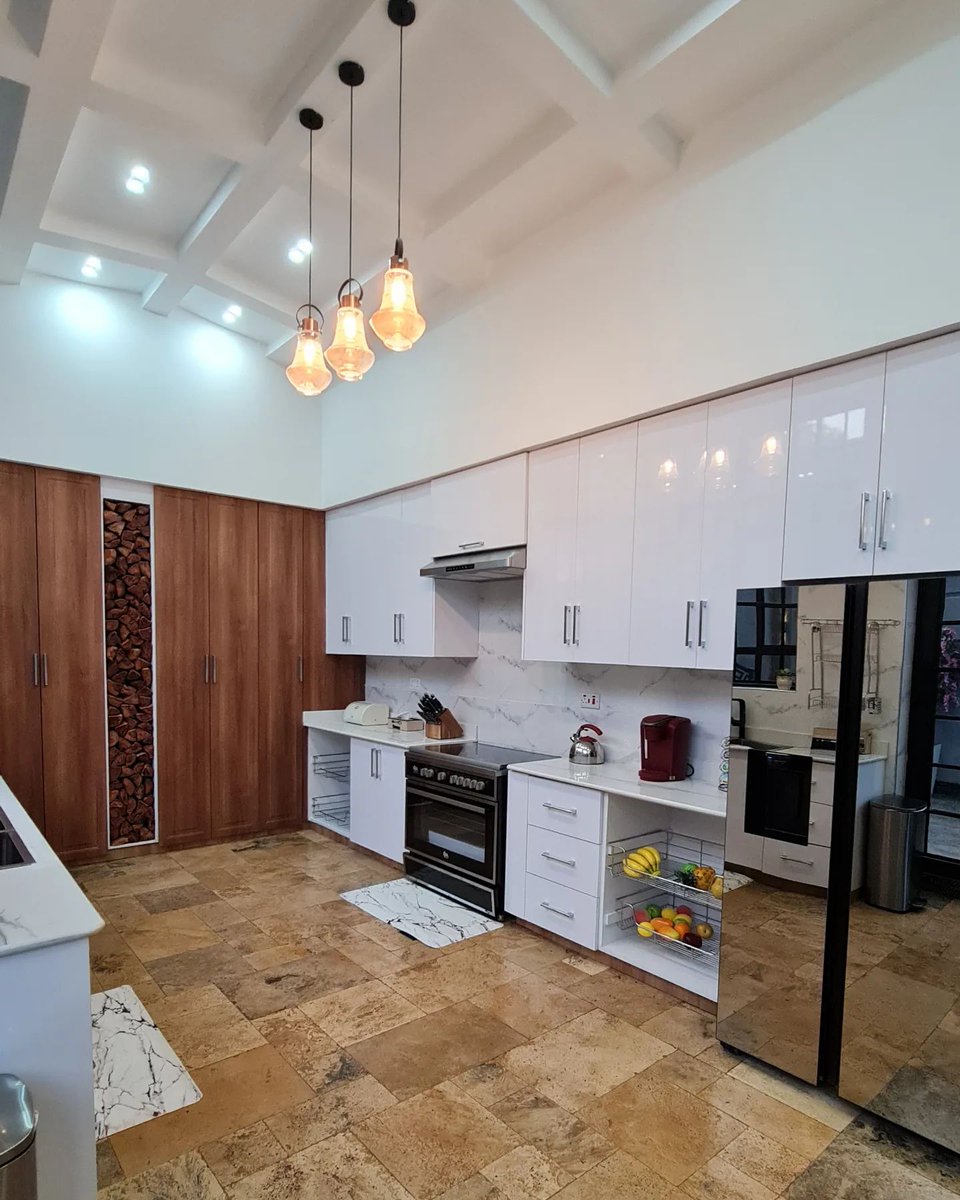 FineUrbanKE's tweet photo. @FineUrbanKE
——
fine_urban_co_interiors_ltd A kitchen with a burst of freshness 🌿
.
#Kherson #kitchen https://t.co/A9LNlfGiTt