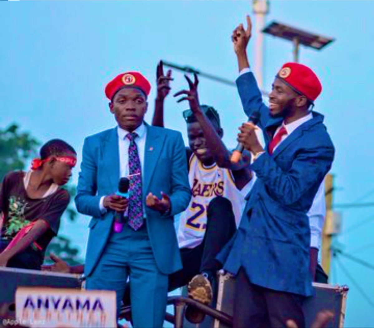 DrBerlinerMD's tweet photo. Gallant Makerereans 🔥🔥🔥🔥🔥
It’s not over ,until it’s Ooover #30thNovember2022 it’s the day
It’s the unstoppable,unshakable and indisputable choice of the students of @Makerere ,@LAlionzi #Dangoteooh
#AllowDangoteToHandle https://t.co/aXqcjsHZT0