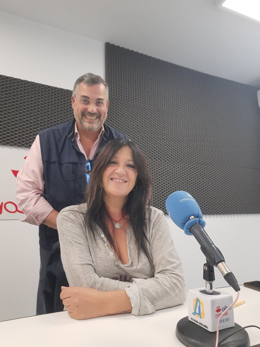 AbogadosAdriano's tweet photo. Este viernes,en el programa "Leyes y Derecho", nuestro socio Julio Glez. Escobar tratará el tema de la creación de empresas: primeros pasos a realizar. Para oír en directo https://t.co/y2PzdZudfJ a las 11.30 horas, con Manuela de los Santos. En Radio Alcores. https://t.co/x5yBjDzrj4