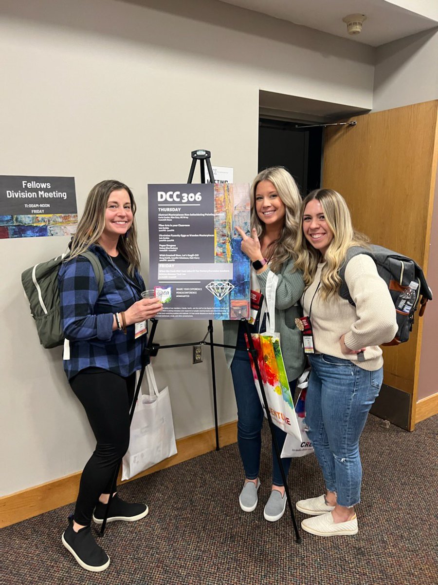 CarlaGanim's tweet photo. 2022 Ohio Art Ed Conference! Very successful hands-on workshop with 85+ attendees! @OhioArtEd #BeTheDifference @strongsvillecs https://t.co/D7xhBsLqMp