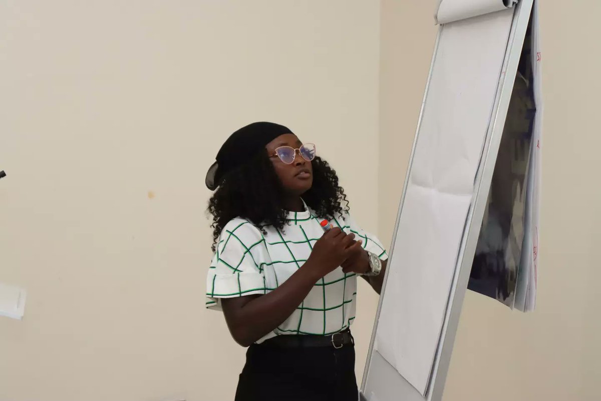EAI_Nigeria's tweet photo. Picture excerpts from our ongoing Media and Advocacy workshop in Plateau.
#SecuringNigerianCommunities
#Peace4arewa
#SecureNorth
@BBCNews @BBC @UN @vanguardngrnews https://t.co/mHbvK8INU9