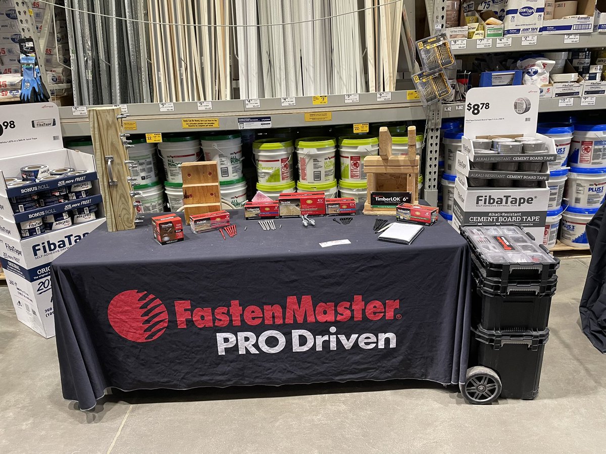 IsaacatLowes's tweet photo. Store #2614 having an awesome lunch for our Pro customers!! We had lots of reps stop in to share product knowledge with our associates and pros!! @Lowes @charlesatlowes @AprilCASM @ASM2614ShawnW @AlexStempovschi https://t.co/eWviX8zBQA
