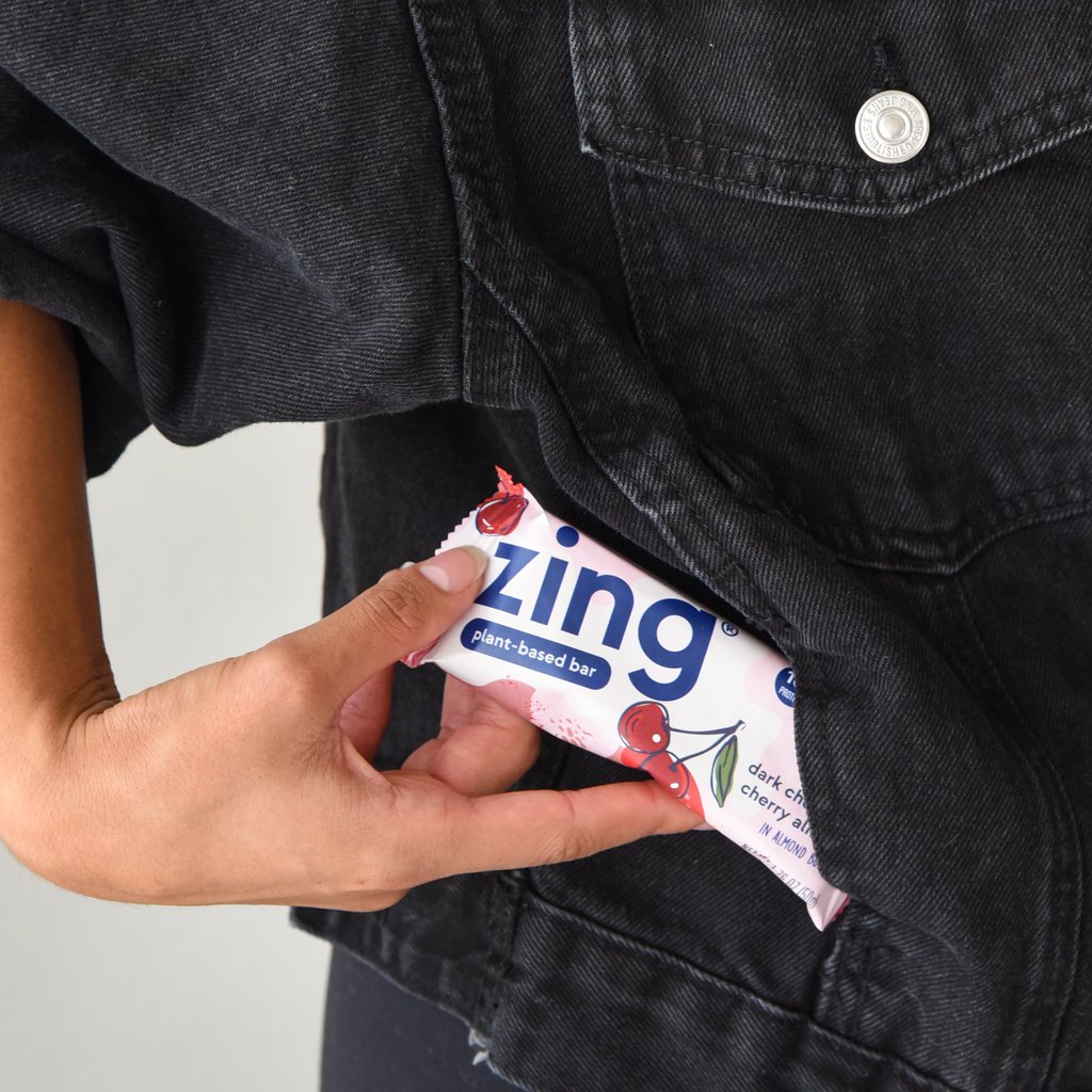 Maximize your on-the-go nutrition with zing!⚡️

All zing bars begin with a creamy, nutty foundation of almonds, hazelnuts, peanuts, or cashews. Nut butters provide protein, heart-healthy fats, and ample dietary fiber. 🥜🌰

 #zingbar #healthyfats #plantprotein