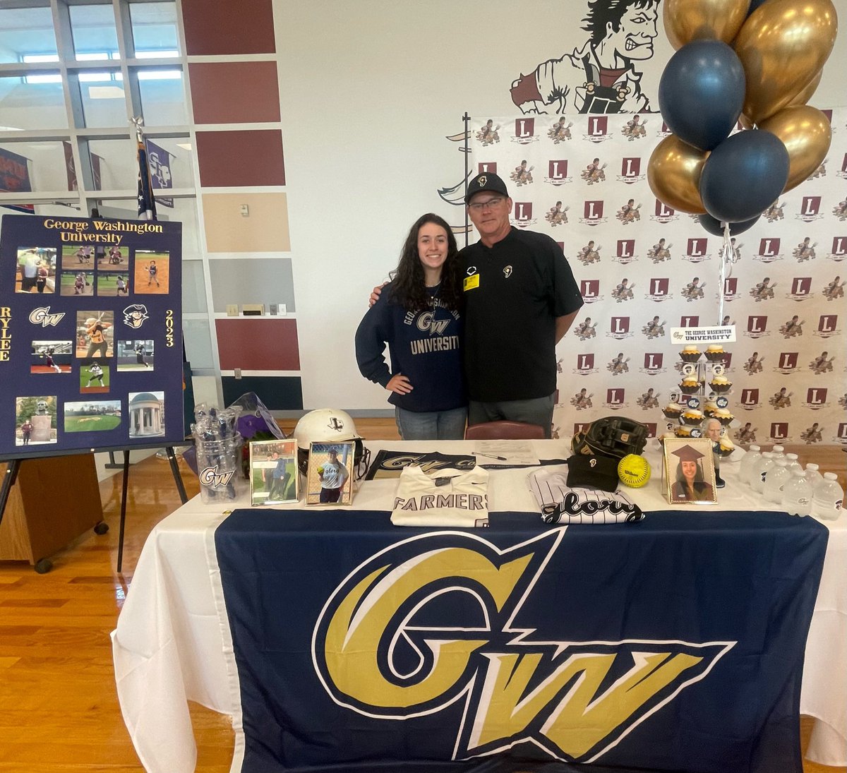2023_rylee's tweet photo. I’m so excited to officially be a part of GDUB! 💙💛 Thank you to everyone who came out to support me!! #RaiseHigh @CSchoony11 @GW_Softball @FarmersSoftball @GloryAdkinsGold @kris_rich14 @fister_t https://t.co/bEvVEnAtWE